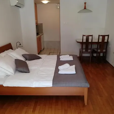 Apartmaji Z Fizine Portoroz Exterior photo